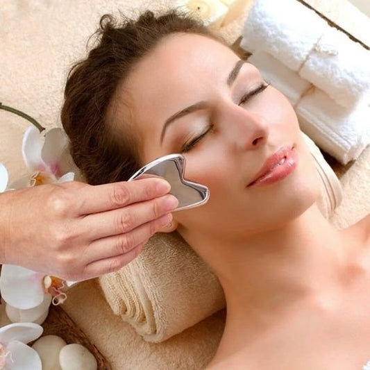 Gua sha acier inoxydable : pourquoi choisir un gua sha en métal ?