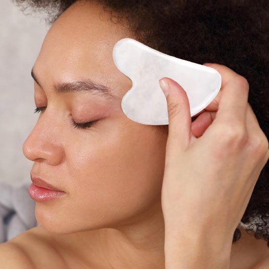 gua-sha-blanc-jade-massage