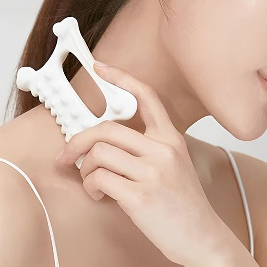 gua-sha-drainage-massage