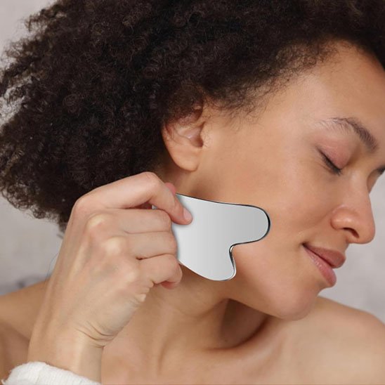 gua-sha-inoxydable-massage