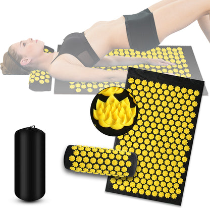 tapis-dacupression-femme-sportive-exercices-relaxation