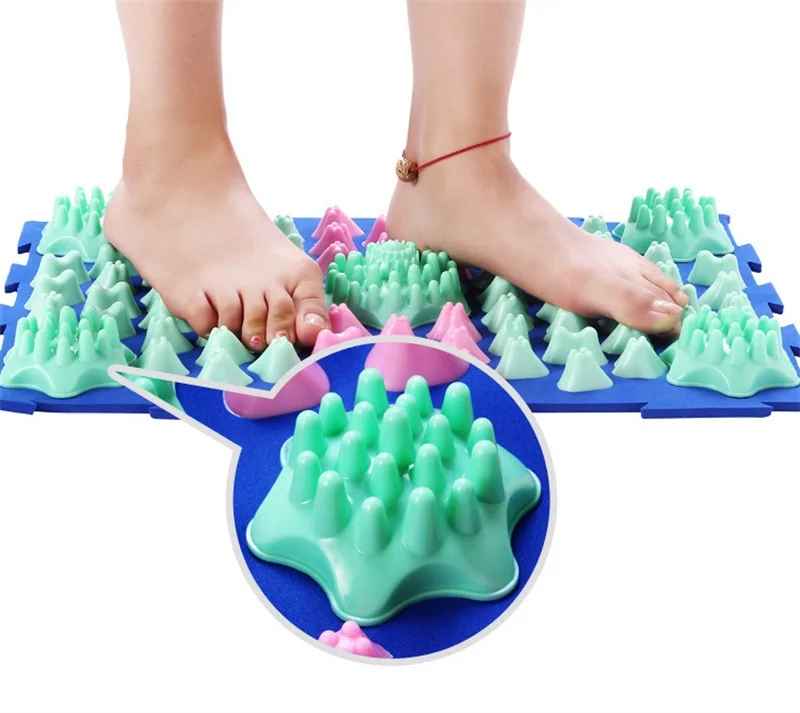 tapis-dacupression-pieds-fleurs